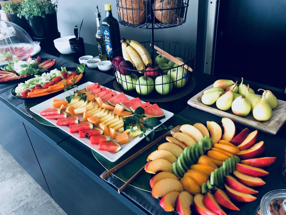 קרביה Hotel Aplo - Breakfast Experience מראה חיצוני תמונה