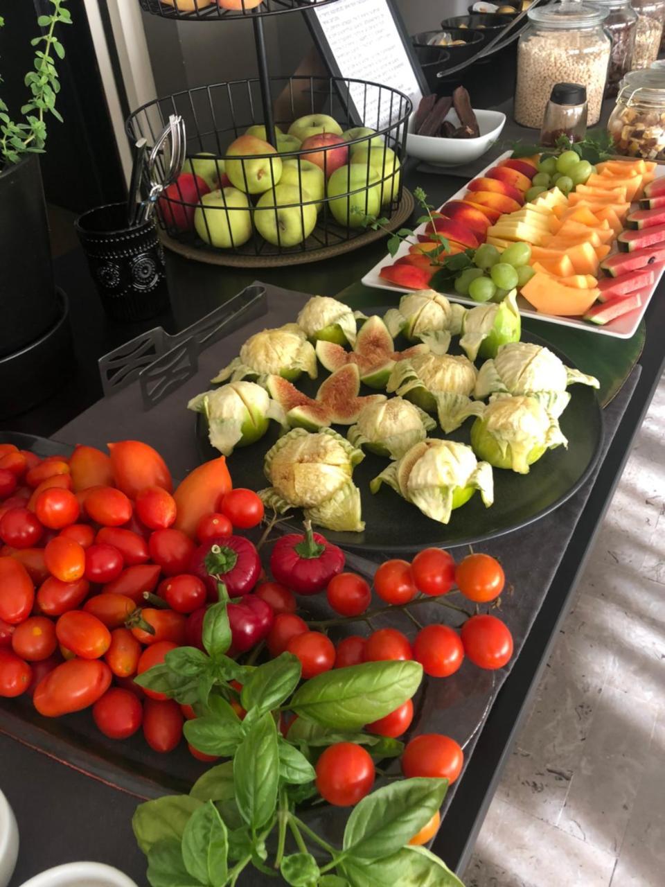 קרביה Hotel Aplo - Breakfast Experience מראה חיצוני תמונה